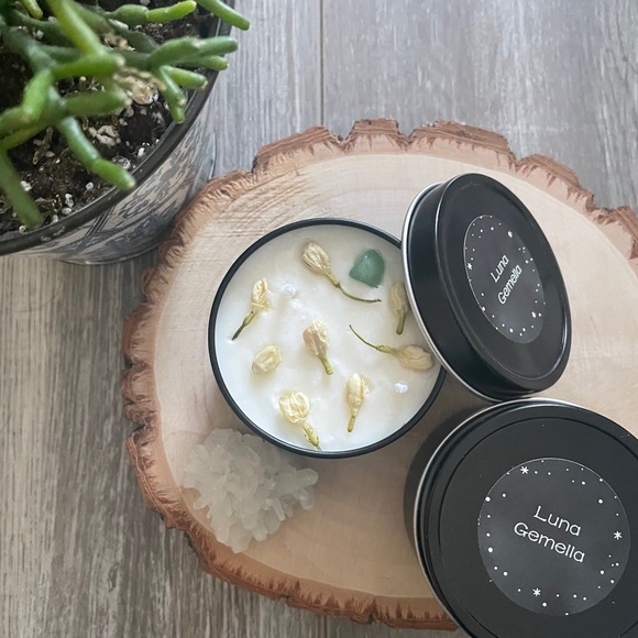 *Queen Magic* 4oz Soy Wax Candle - Picture 3 of 6